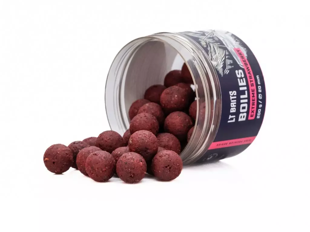 Super Cena LT BAITS Boilies Extreme Strawberry Premium 200g