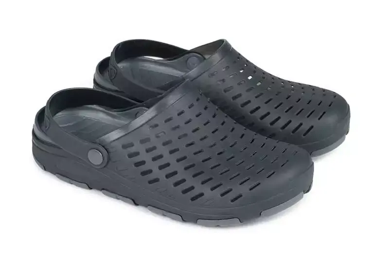 Objednat Nyní FOX Matrix Pantofle Clogs