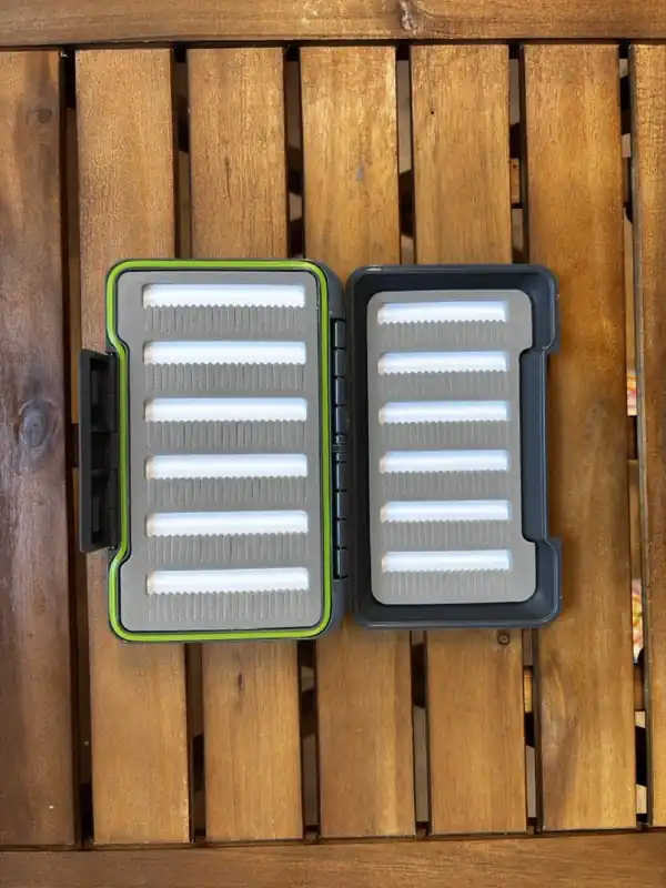 Top Prodej TRAPER Krabička na mušky waterproof quad M