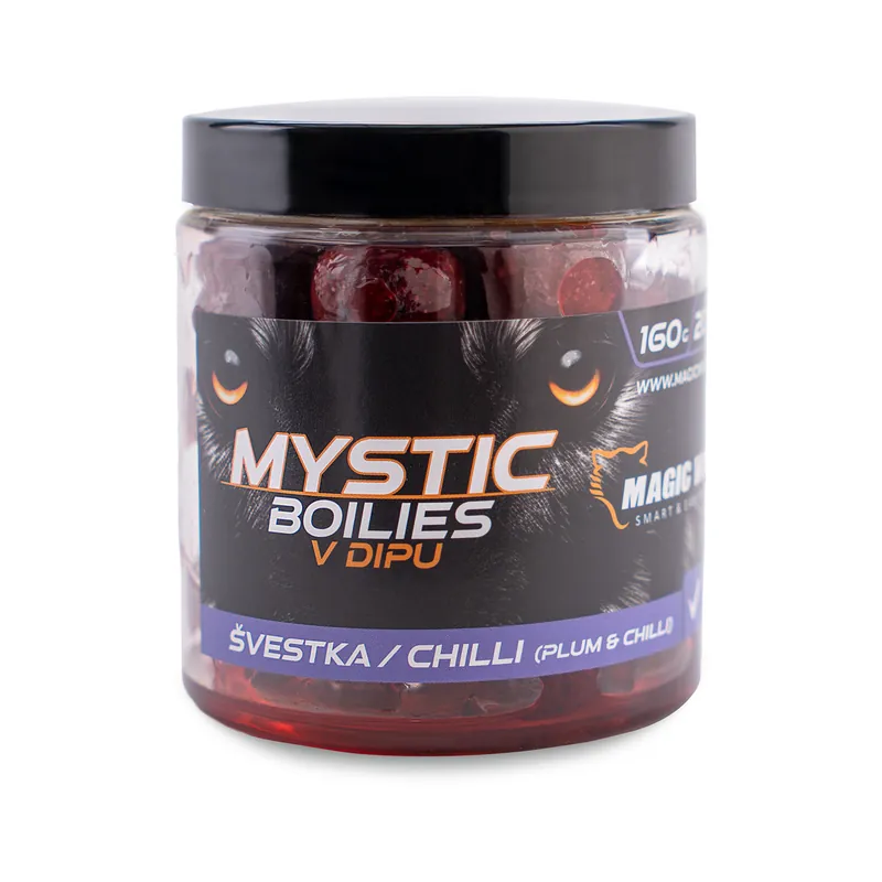 Značkový MAGIC WOLF Mystic Boilies v dipu 20mm CHILLI/ŠVESTKA 160g