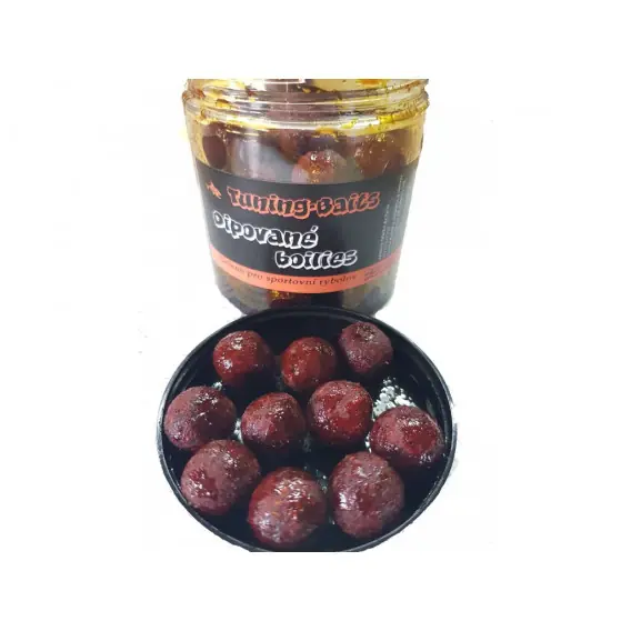 Značkový Tuning Baits - Dipované boilies Broskev a Chilli 20mm 250ml