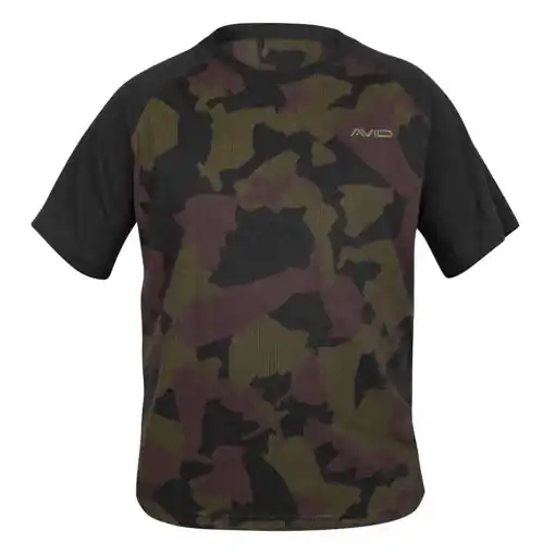 Avid Carp Distortion Camo Lite T-Shirt Cenová Bomba