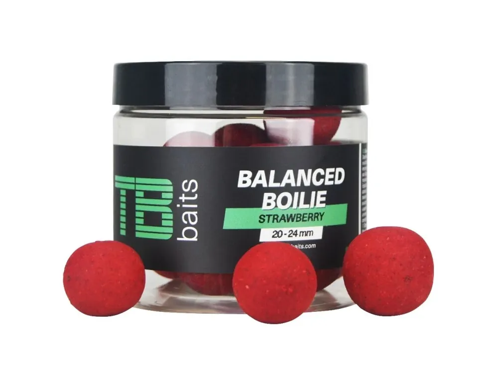 Omezená Nabídka TB Baits Vyvážené Boilie Balanced + Atraktor Strawberry 100 g 20-24 mm