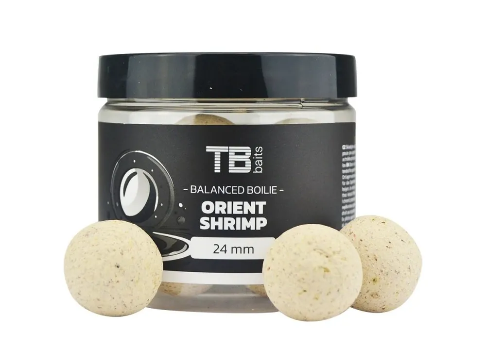 Vysoce Kvalitní TB Baits Vyvážené Boilie Balanced White Edition + Atraktor Orient Shrimp 100 g - 24 mm